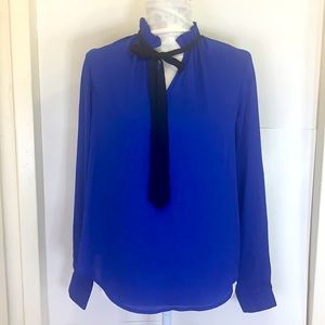 Beautiful tie neck royal/blue blouse 👚